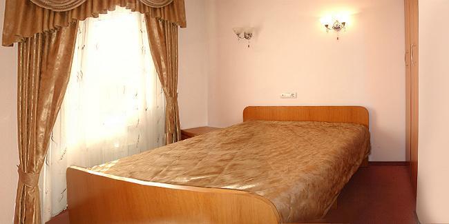 Sverdlovsk Hotel Дніпро Номер фото